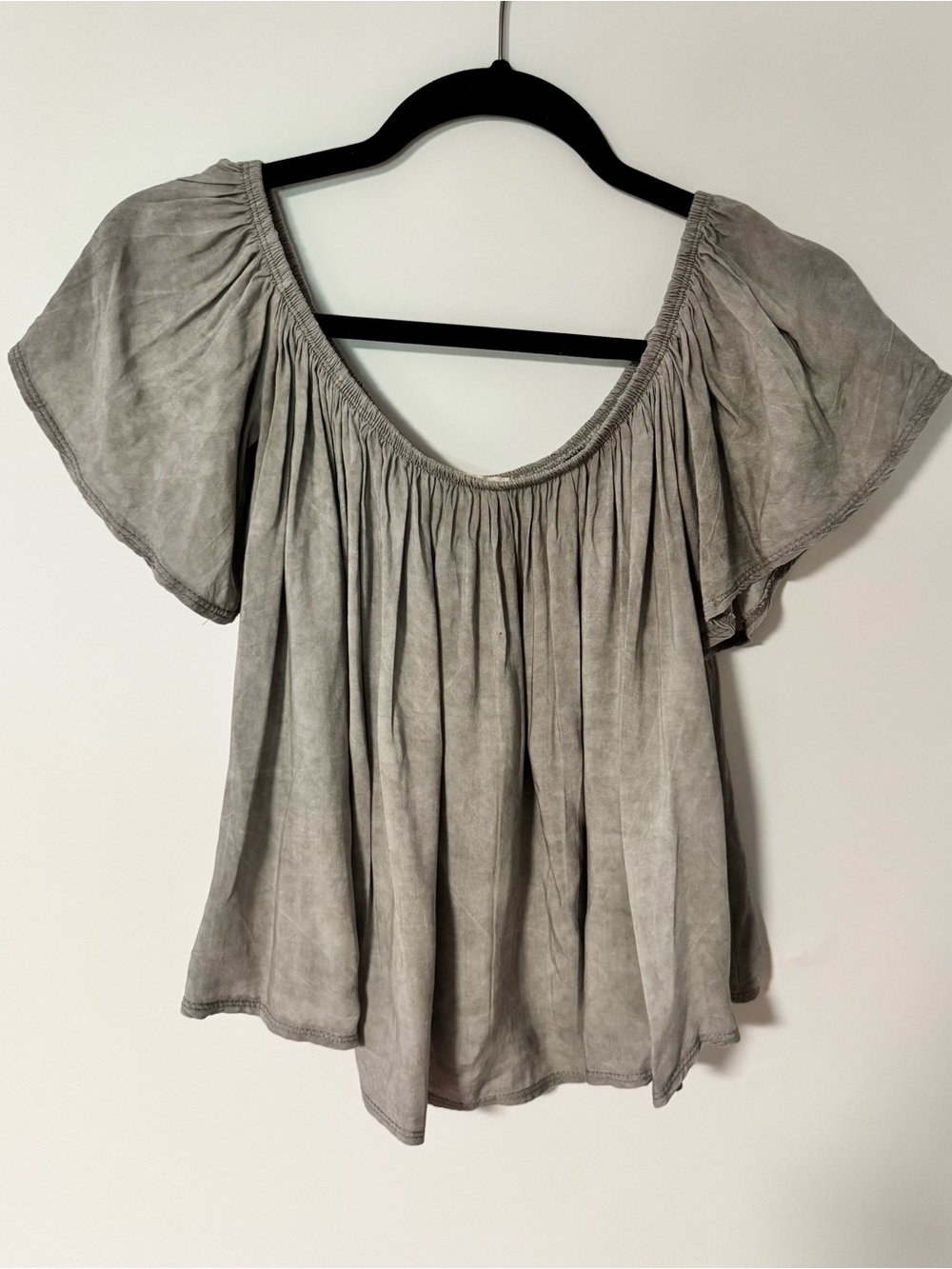 Vestique Women’s Swing Top Off the Shoulder Blouse Gray Size Medium